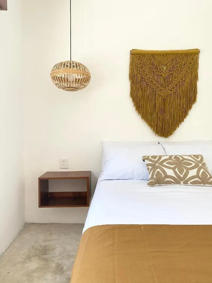 Hotel Xibalba In Town Hostel Bacalar